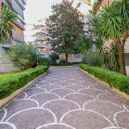 Apartment Rossini Rom