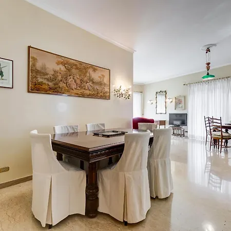 Rossini Apartment