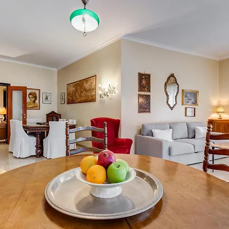 Apartment Rossini Rom